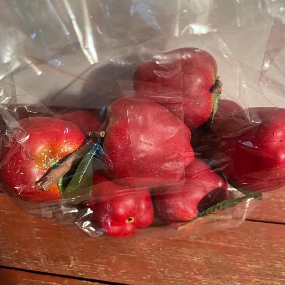 Apples, Faux, Set of 9 for Basket/Wreath/Tabletop Decor, traditional red apple